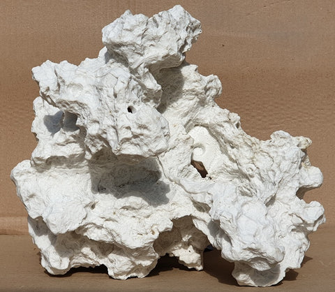 Roca artificiala din rasina